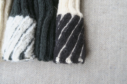 onnellinen　patterns98--fingertip muff　2025