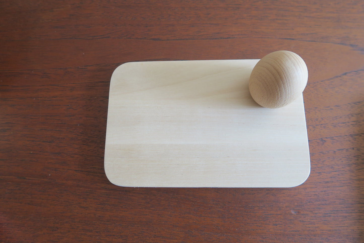 sweden---sandwich plate egg holder--iris hantverk