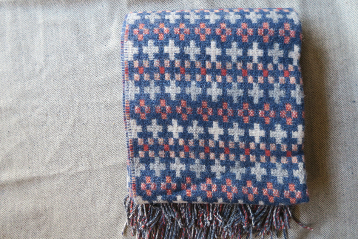 yorkshire  england---wool blankets--room&bobbin