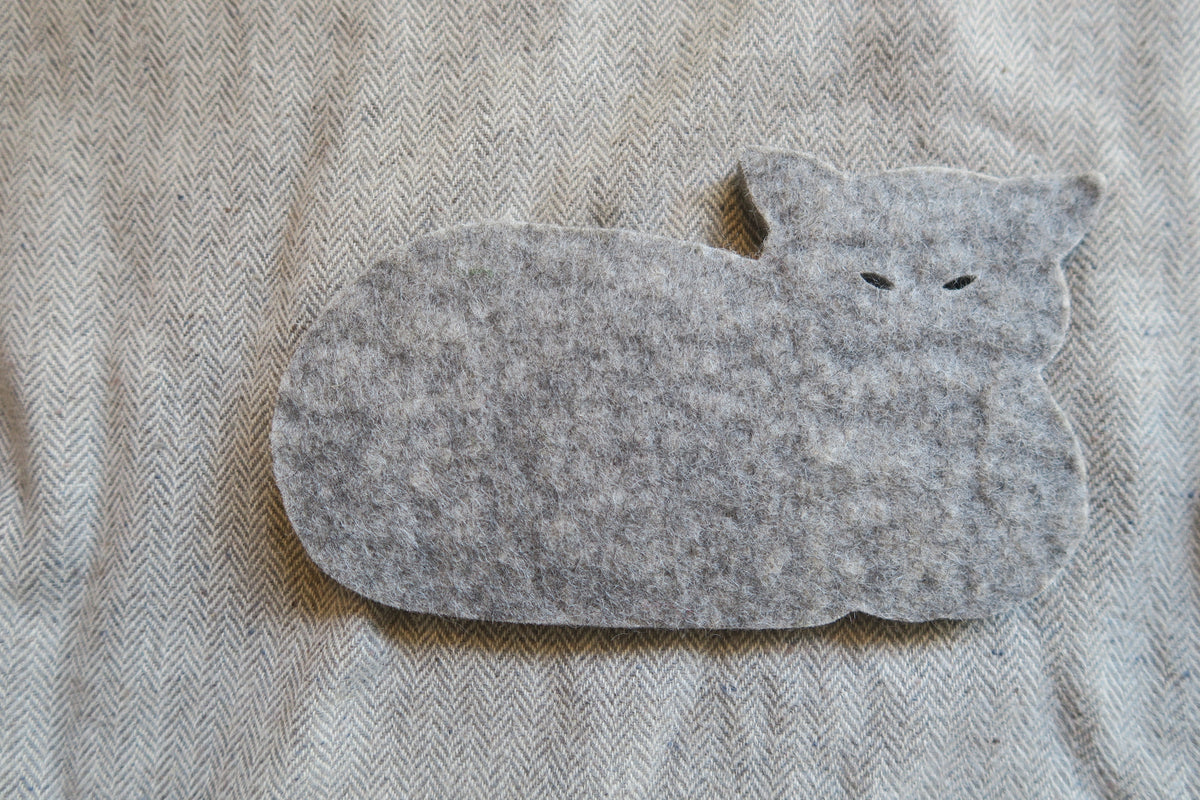 sweden----猫の形の鍋敷き---ullcentrum